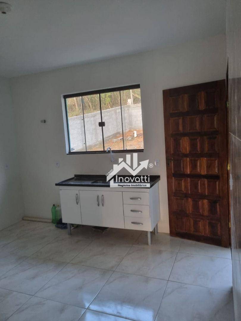 Casa à venda com 2 quartos, 85m² - Foto 11