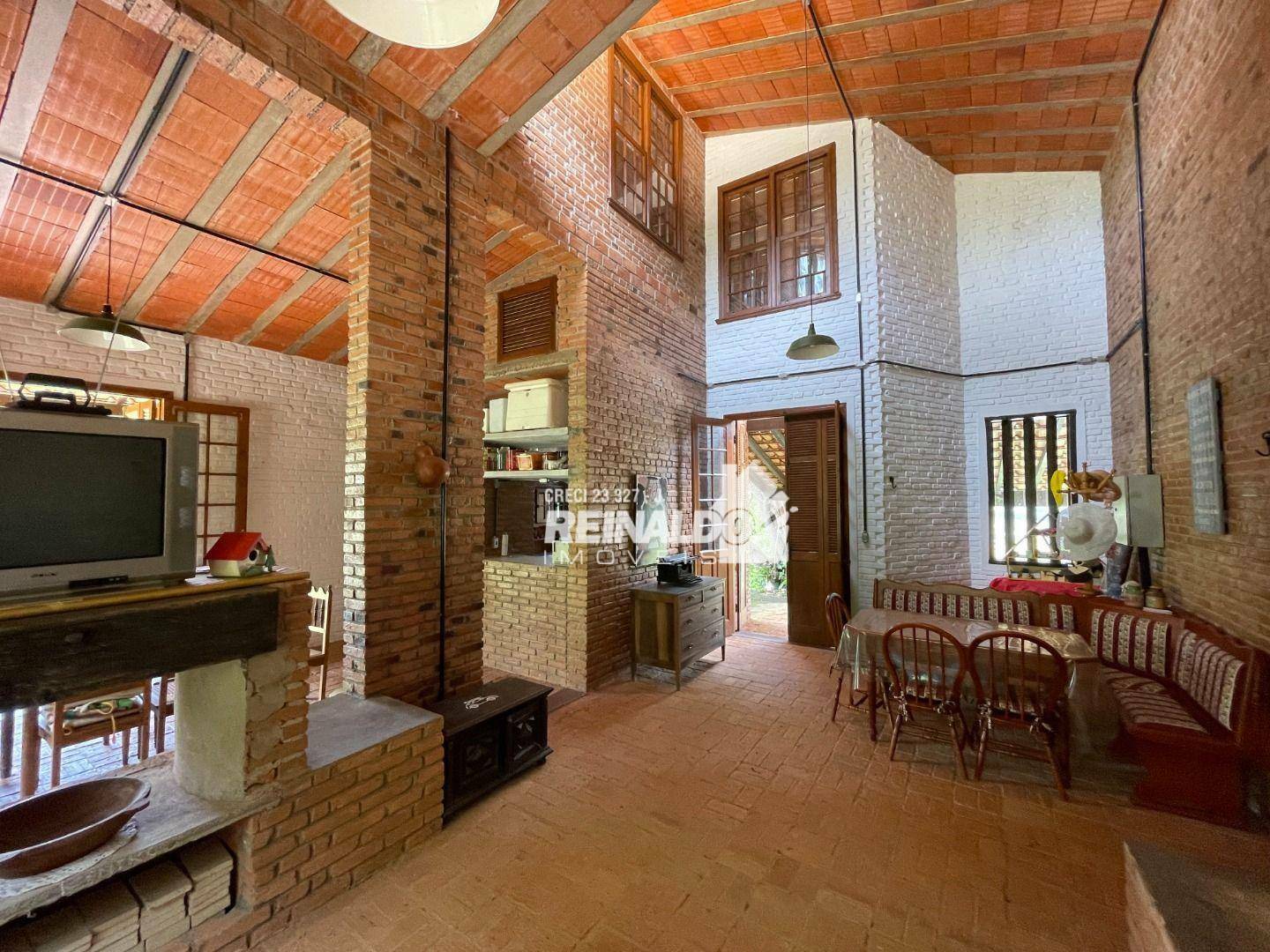 Casa de Condomínio à venda com 3 quartos, 400m² - Foto 9