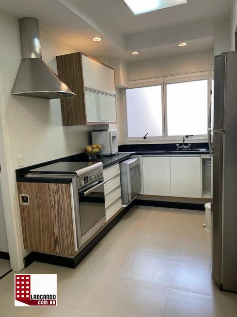 Apartamento à venda com 3 quartos, 167m² - Foto 2