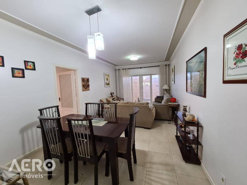 Casa à venda com 3 quartos, 195m² - Foto 31