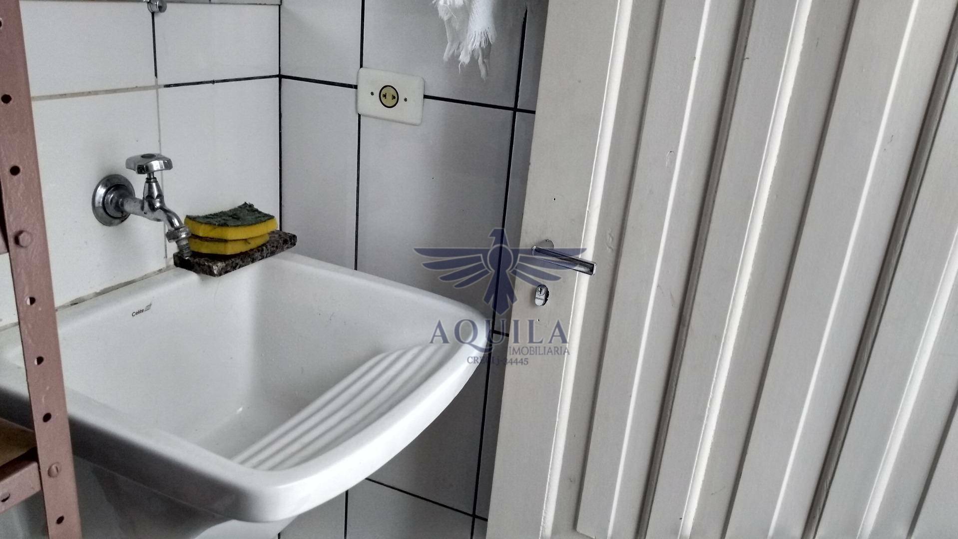 Casa à venda com 2 quartos, 68m² - Foto 12