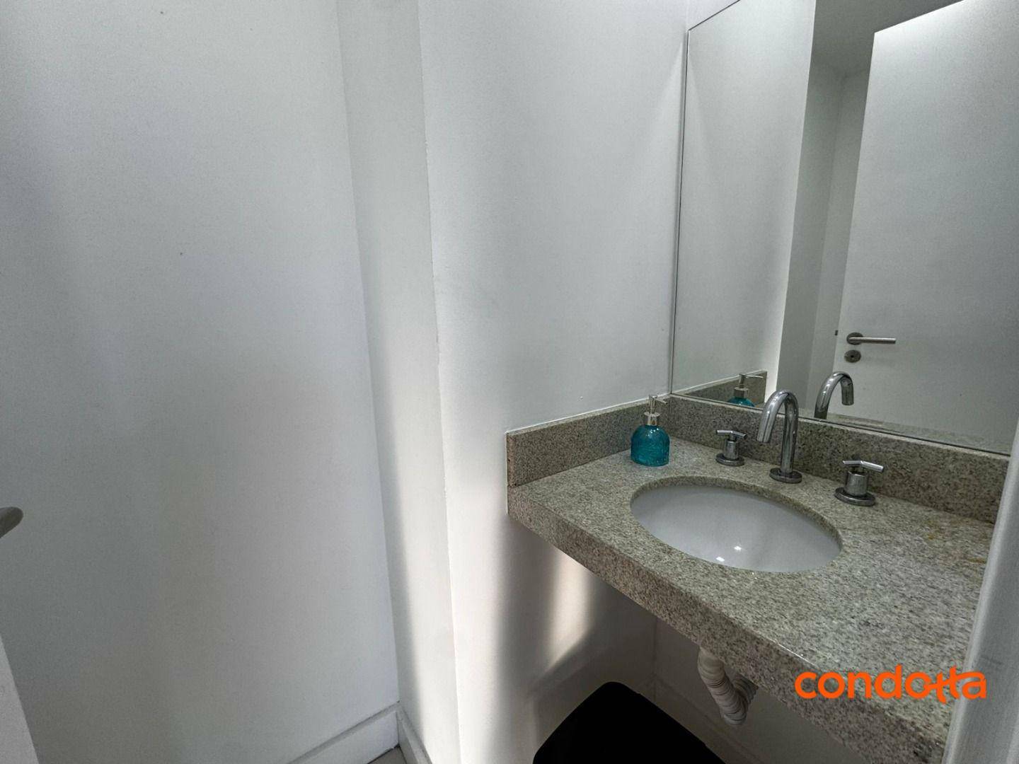 Apartamento para alugar com 3 quartos, 172m² - Foto 16