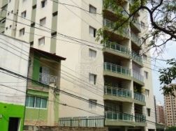 Apartamento à venda com 3 quartos, 140m² - Foto 2