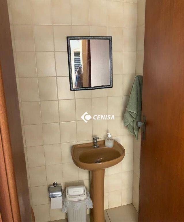 Casa à venda com 3 quartos, 200m² - Foto 8