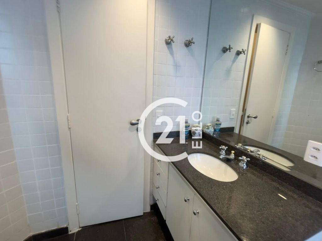 Apartamento à venda com 3 quartos, 192m² - Foto 19