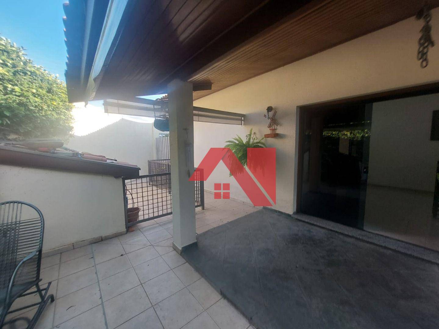 Casa à venda com 3 quartos, 178m² - Foto 10