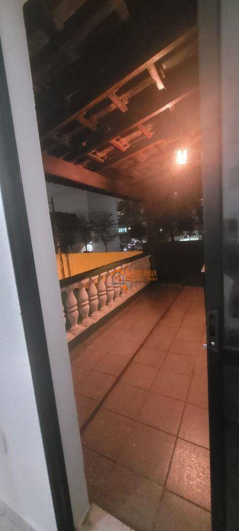 Sobrado à venda com 3 quartos, 250M2 - Foto 8