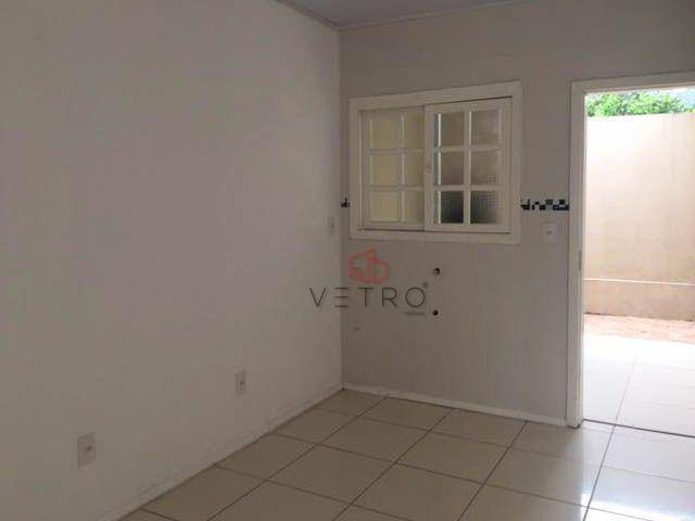 Casa à venda com 2 quartos, 59m² - Foto 4