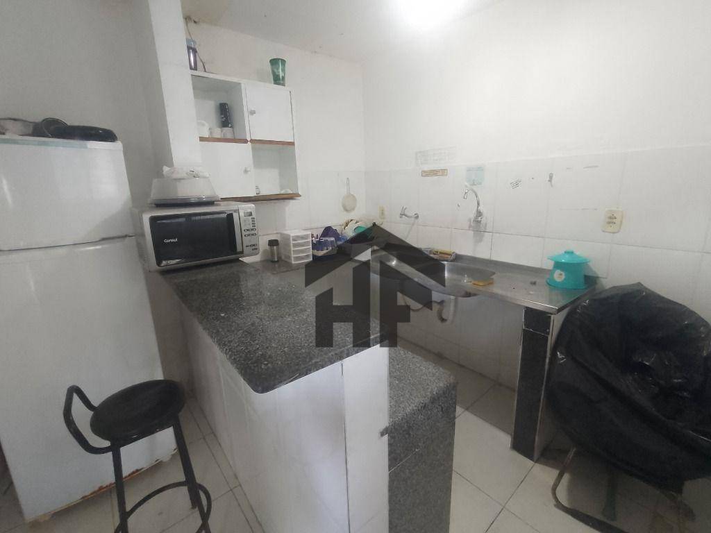 Casa para alugar com 4 quartos, 200m² - Foto 7