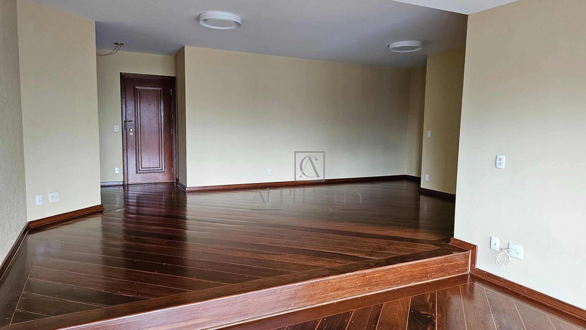 Apartamento para alugar com 3 quartos, 164m² - Foto 6