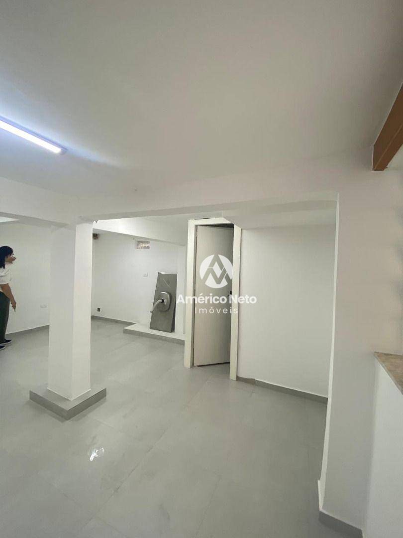 Casa para alugar com 2 quartos, 98m² - Foto 17