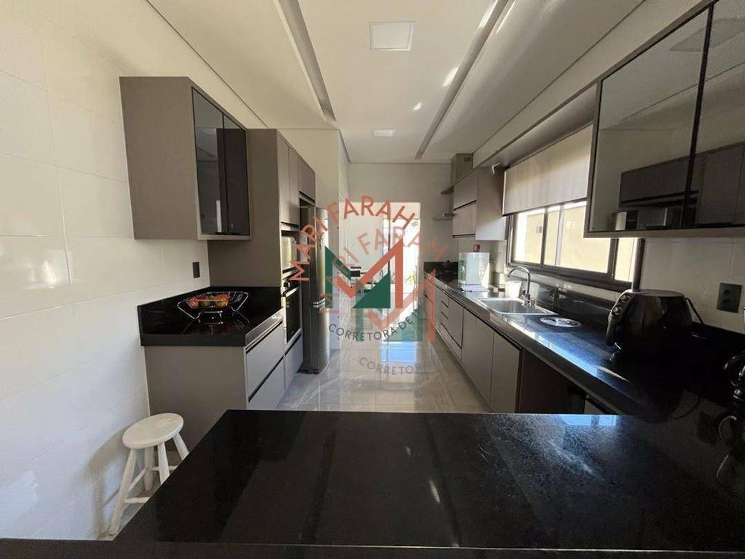 Casa de Condomínio à venda com 3 quartos, 220m² - Foto 5