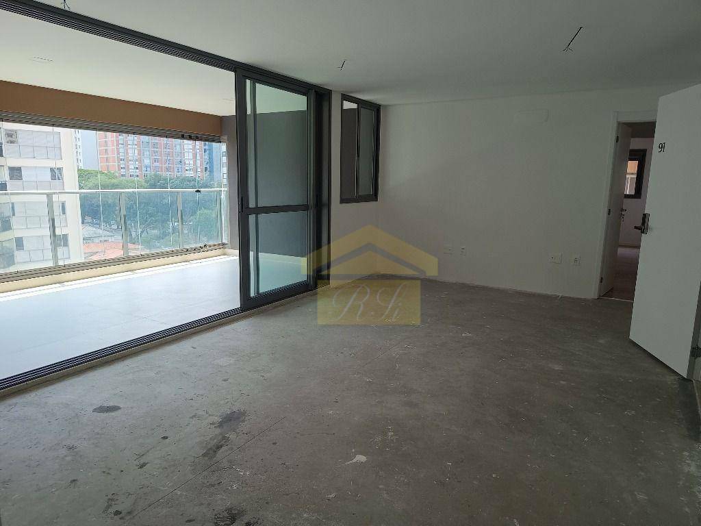 Apartamento à venda com 3 quartos, 143m² - Foto 4