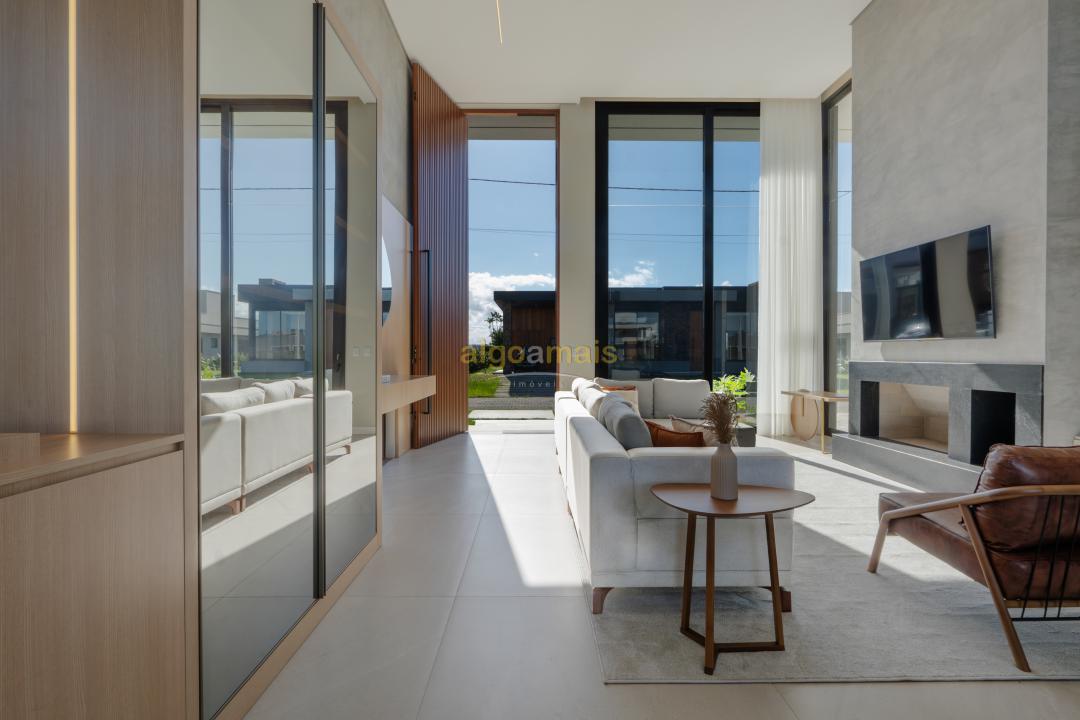Casa de Condomínio à venda com 4 quartos, 278m² - Foto 8
