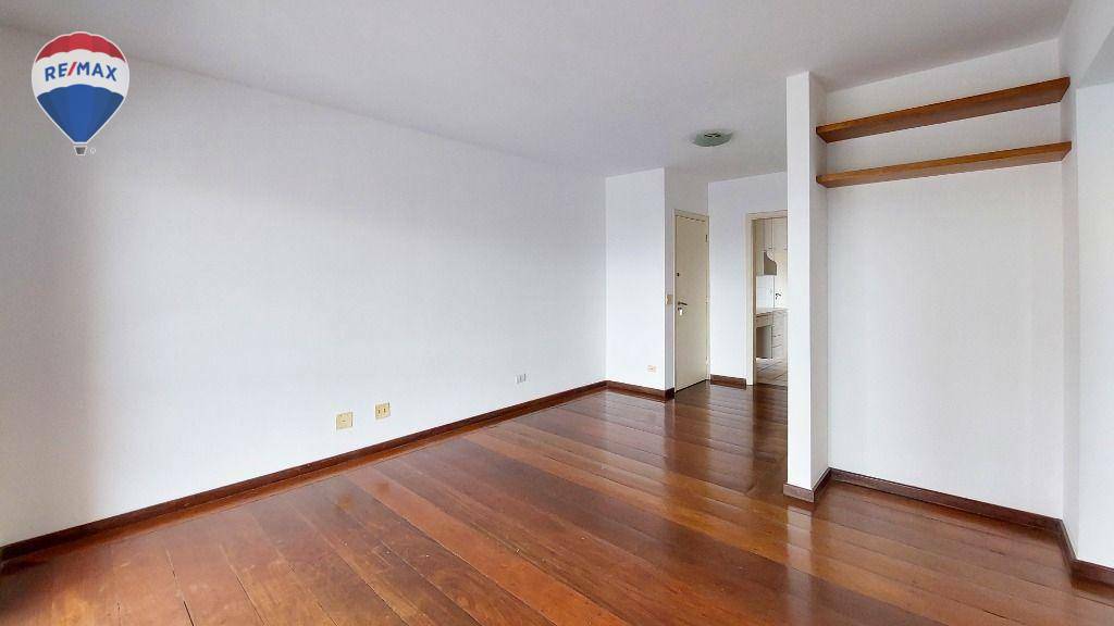 Apartamento para alugar com 3 quartos, 83m² - Foto 2