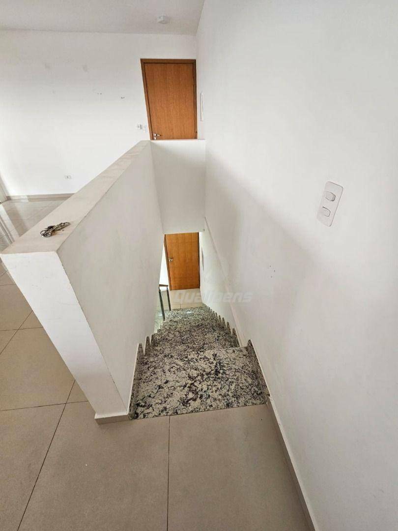 Apartamento para alugar com 3 quartos, 130m² - Foto 9