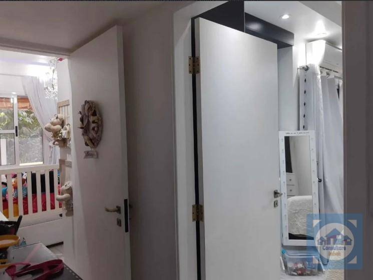 Apartamento à venda com 2 quartos, 70m² - Foto 4