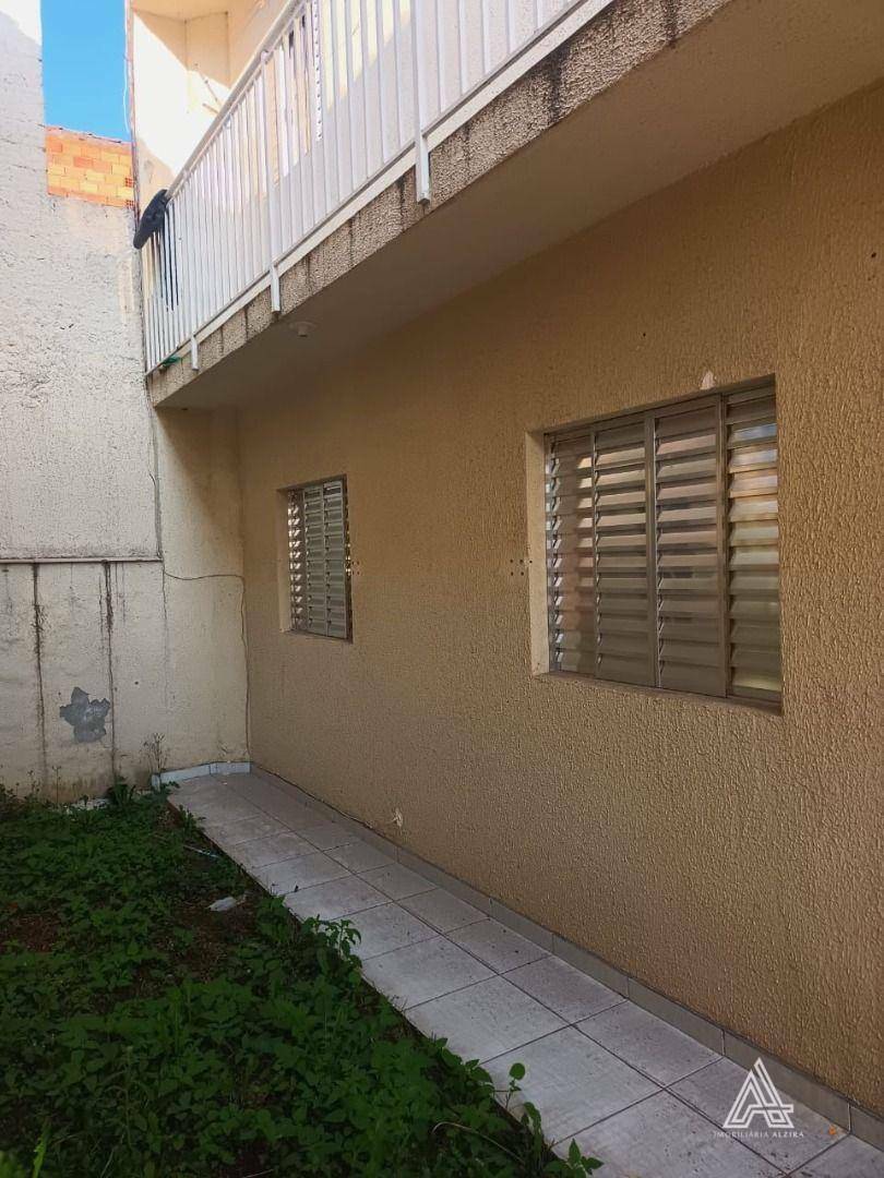 Casa para alugar com 2 quartos, 95m² - Foto 6