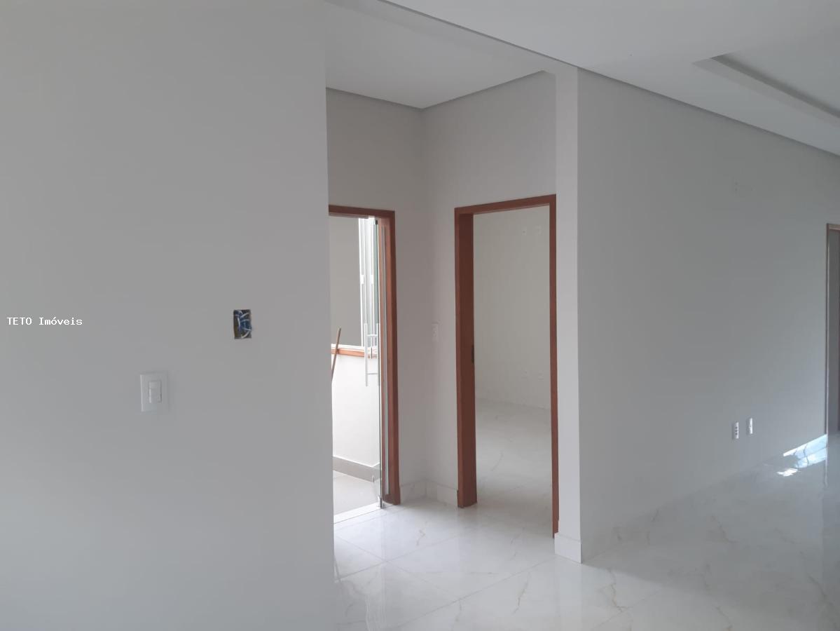 Casa à venda com 3 quartos, 174m² - Foto 6