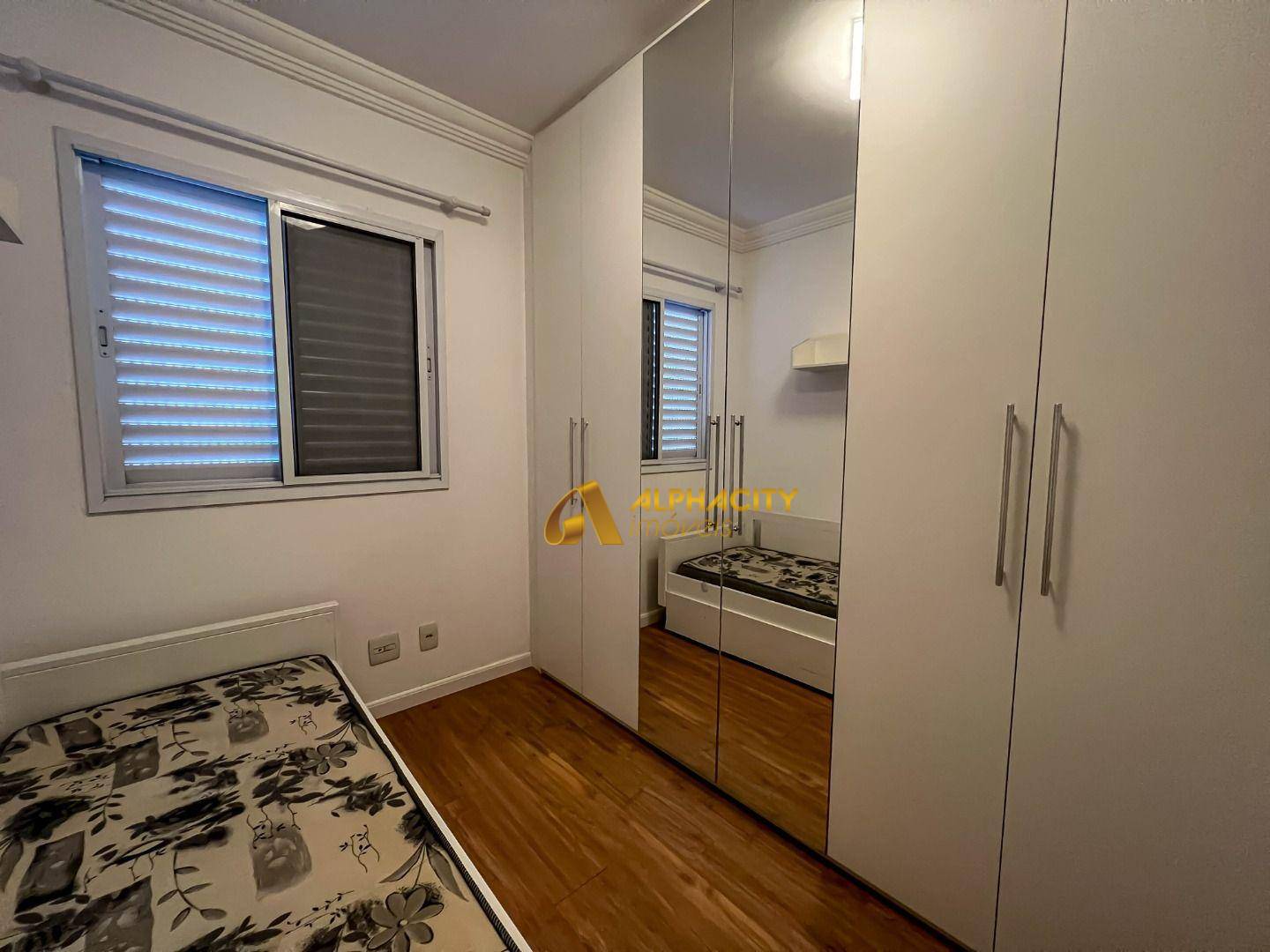 Apartamento à venda com 3 quartos, 105m² - Foto 7