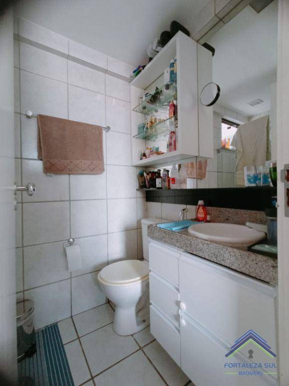 Apartamento à venda com 3 quartos, 66m² - Foto 17