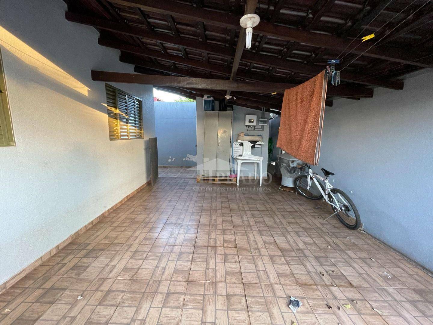 Casa à venda com 3 quartos, 92m² - Foto 3