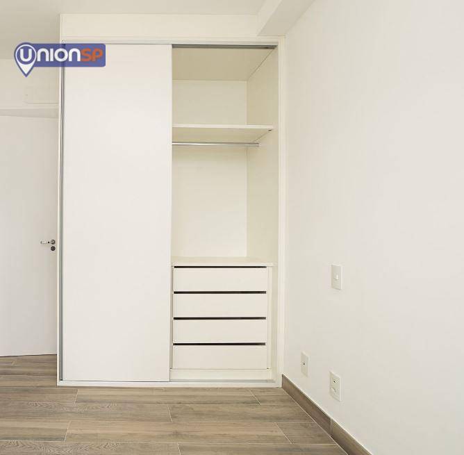 Apartamento à venda com 1 quarto, 50m² - Foto 9