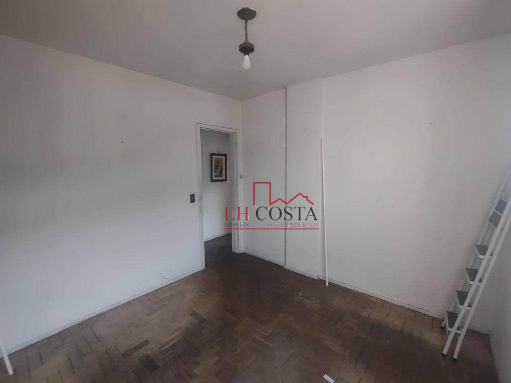 Apartamento à venda com 2 quartos, 70m² - Foto 9