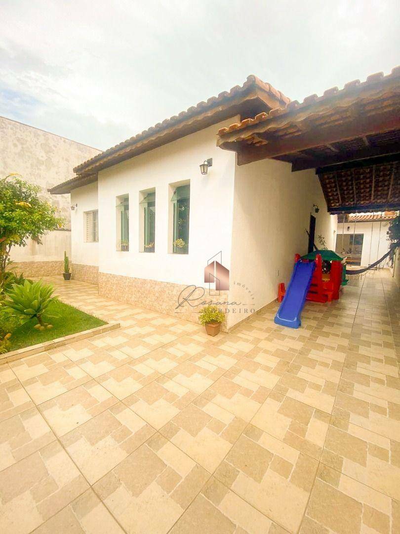 Casa à venda com 3 quartos, 164m² - Foto 3