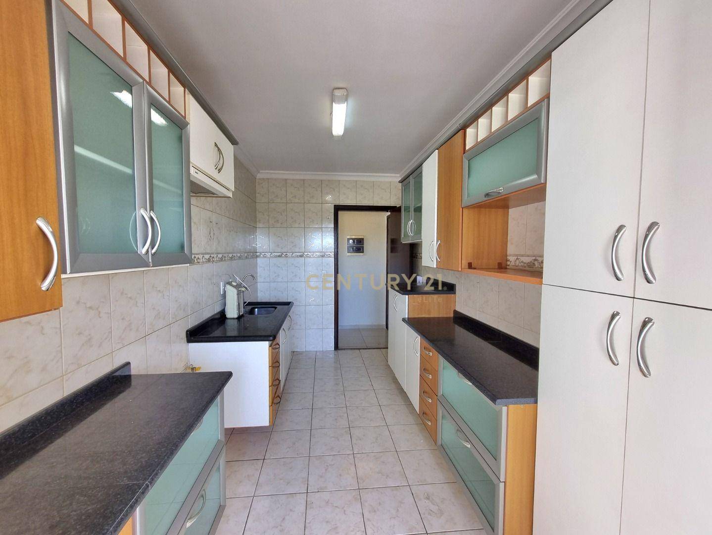Apartamento para alugar com 2 quartos, 65m² - Foto 10