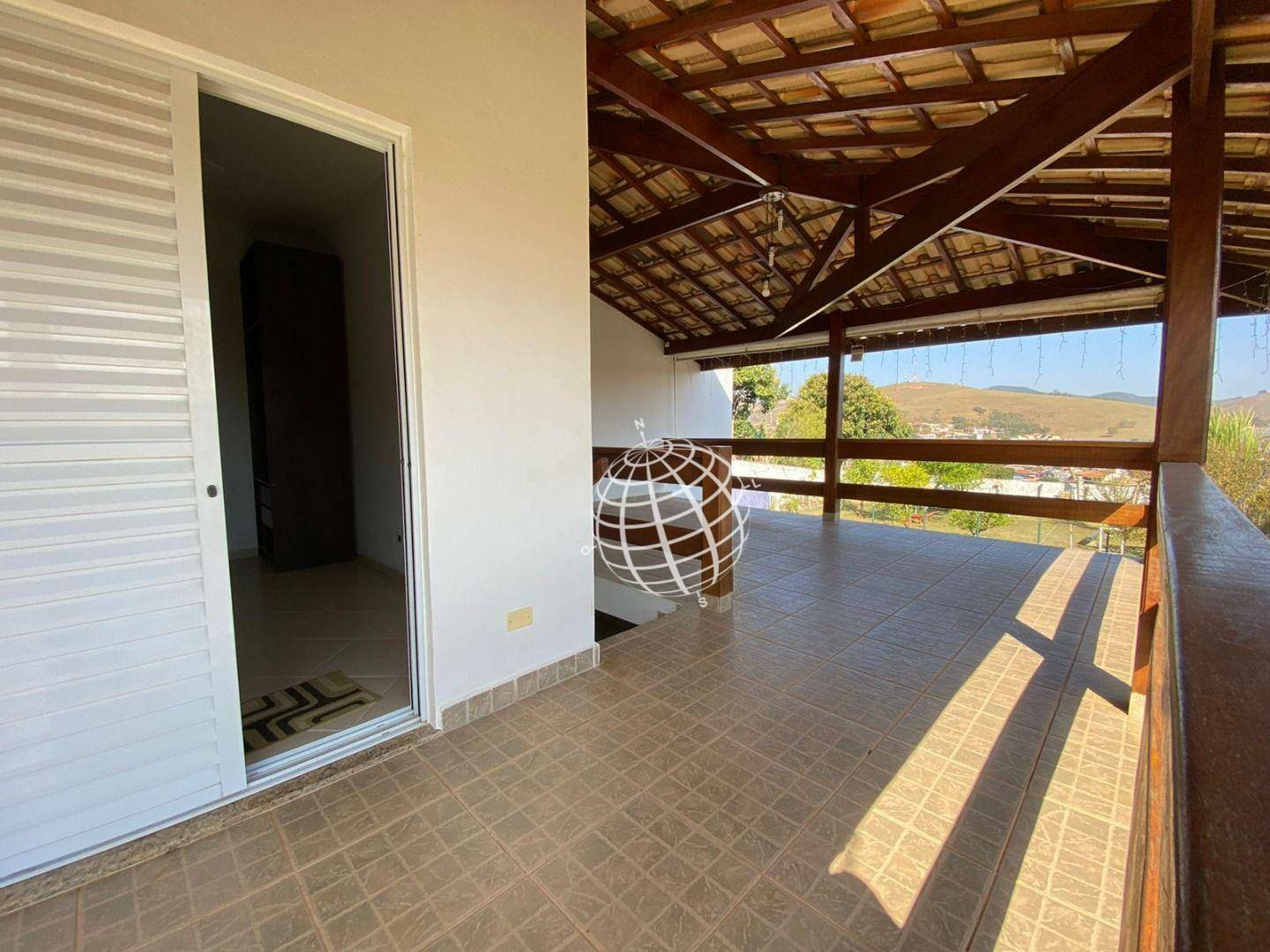 Casa à venda com 5 quartos, 340m² - Foto 24