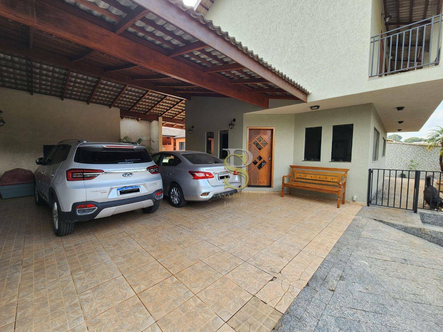 Casa à venda com 4 quartos, 250m² - Foto 4