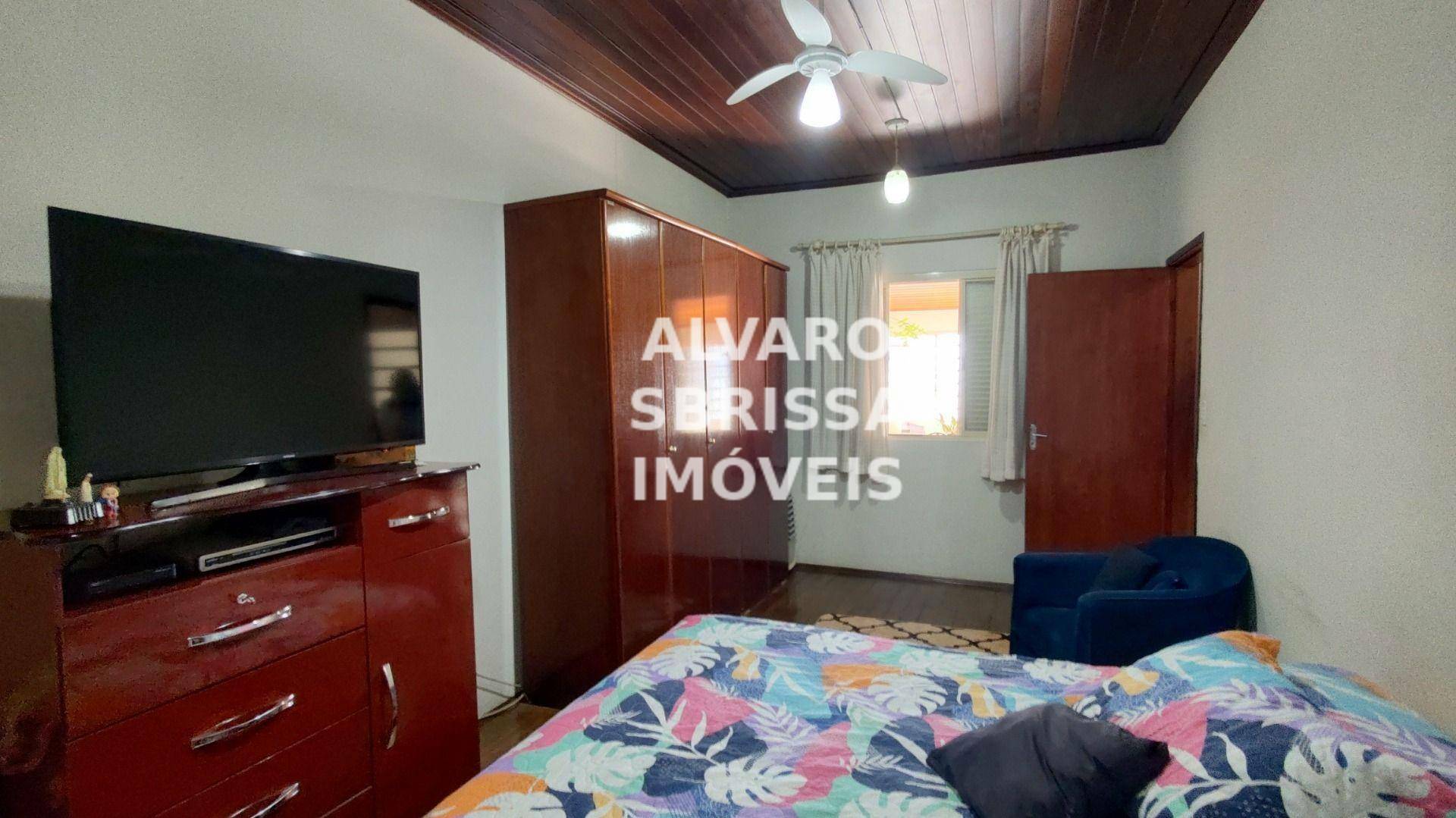 Casa à venda com 3 quartos, 154m² - Foto 7