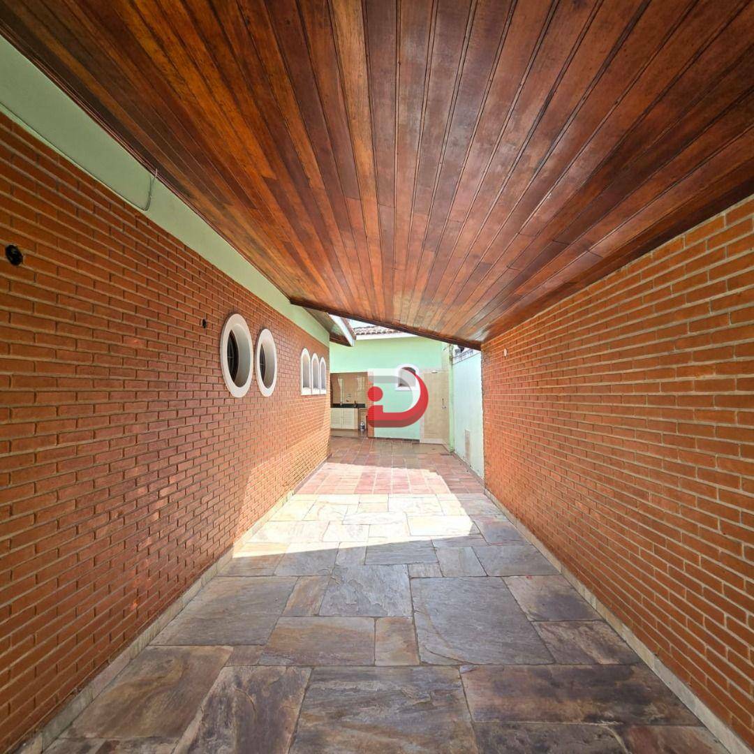 Casa à venda e aluguel com 4 quartos, 140m² - Foto 6