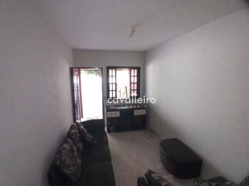 Casa à venda com 4 quartos, 80m² - Foto 4