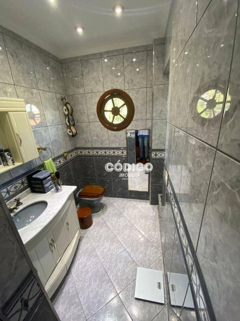 Sobrado à venda com 3 quartos, 256m² - Foto 20