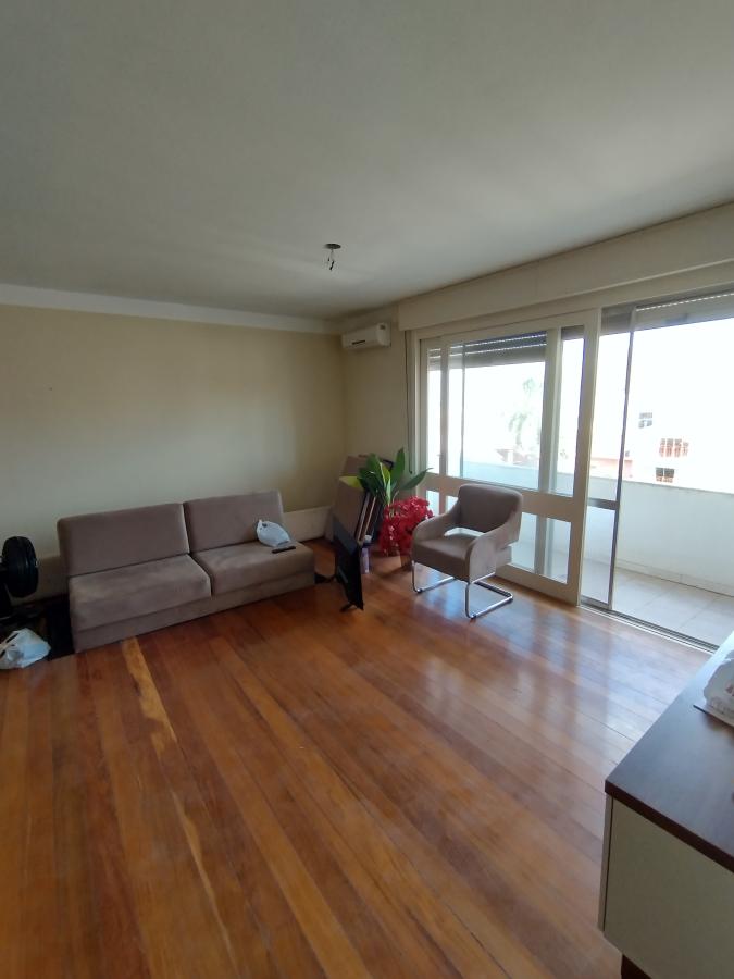 Apartamento à venda com 3 quartos, 121m² - Foto 2