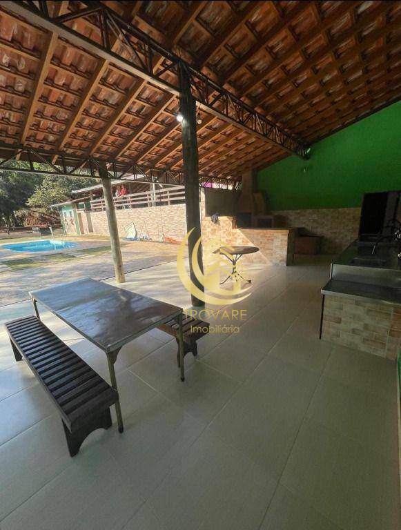 Chácara à venda com 2 quartos, 650m² - Foto 2