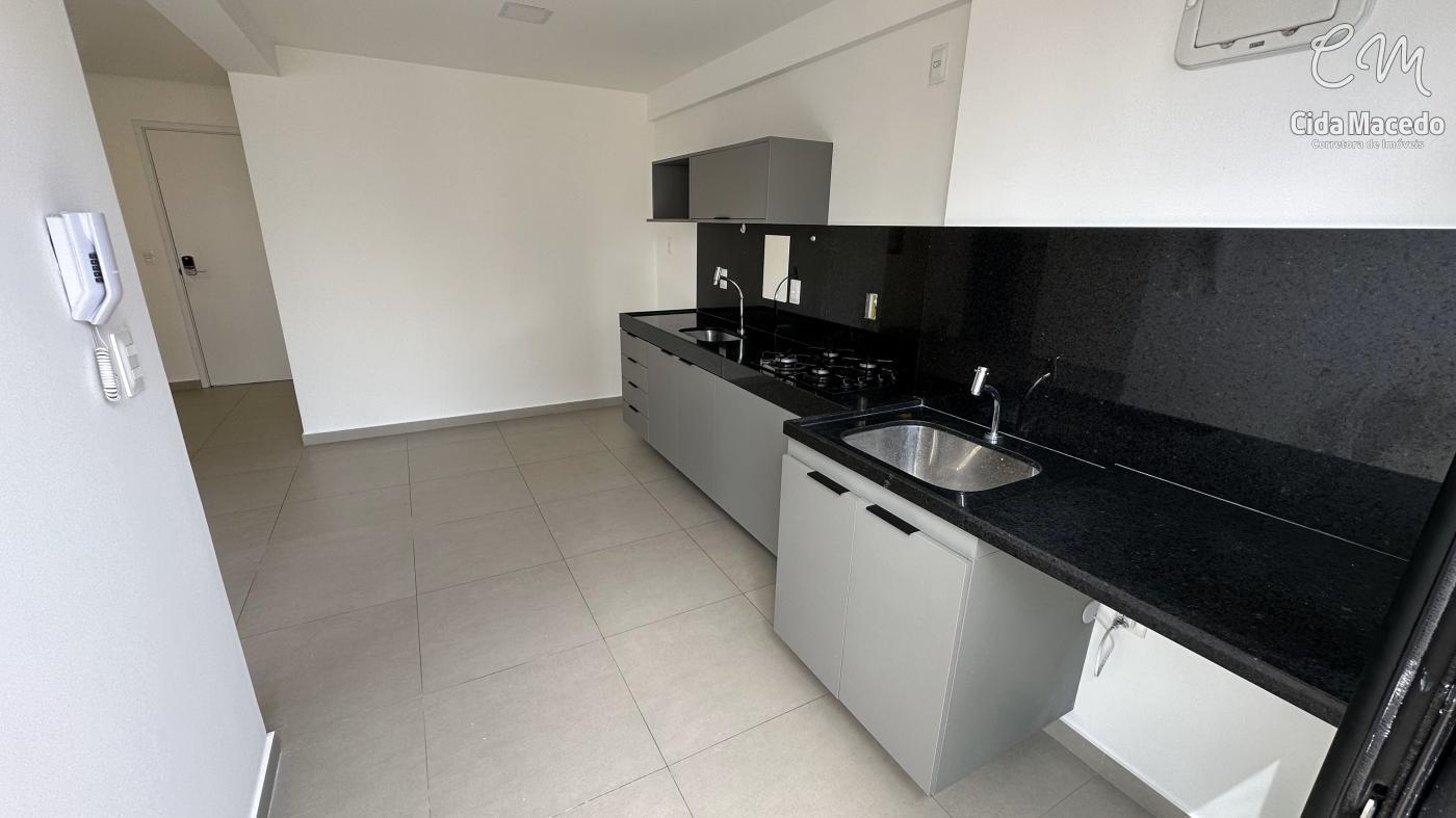 Apartamento à venda com 2 quartos, 66m² - Foto 17