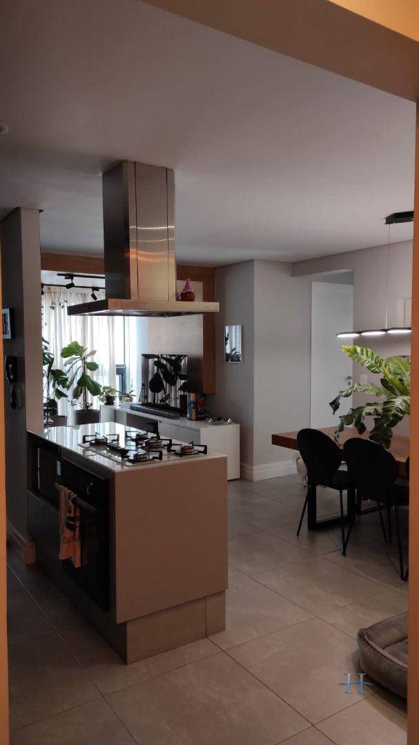 Apartamento à venda com 2 quartos, 65m² - Foto 7