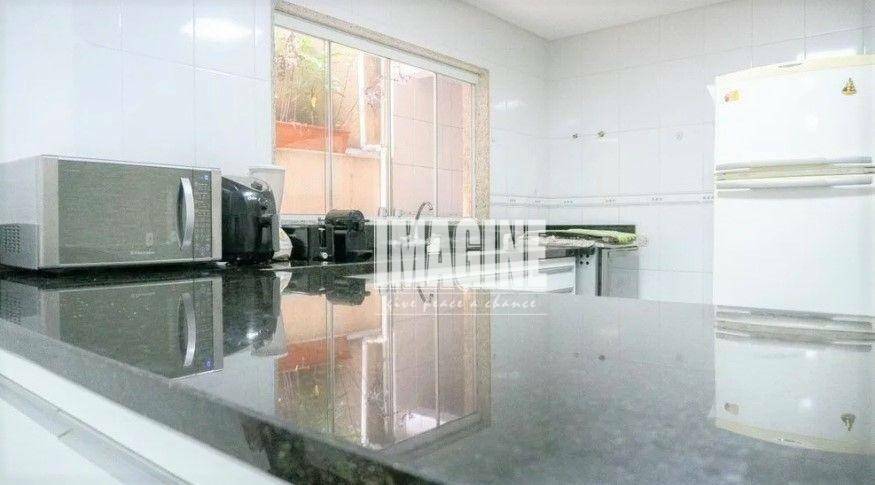 Sobrado à venda com 3 quartos, 200m² - Foto 5