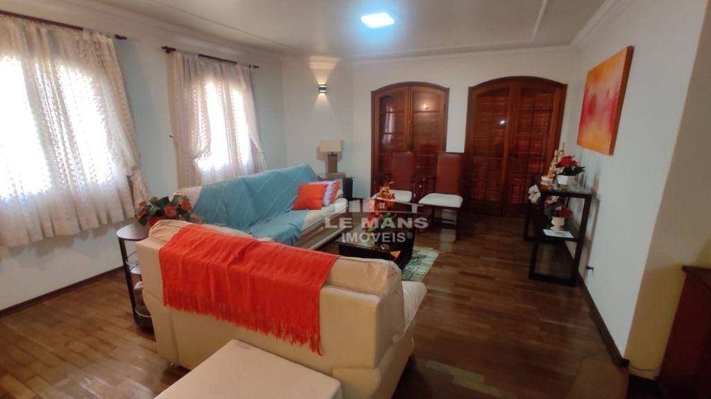 Casa à venda com 4 quartos, 196m² - Foto 5
