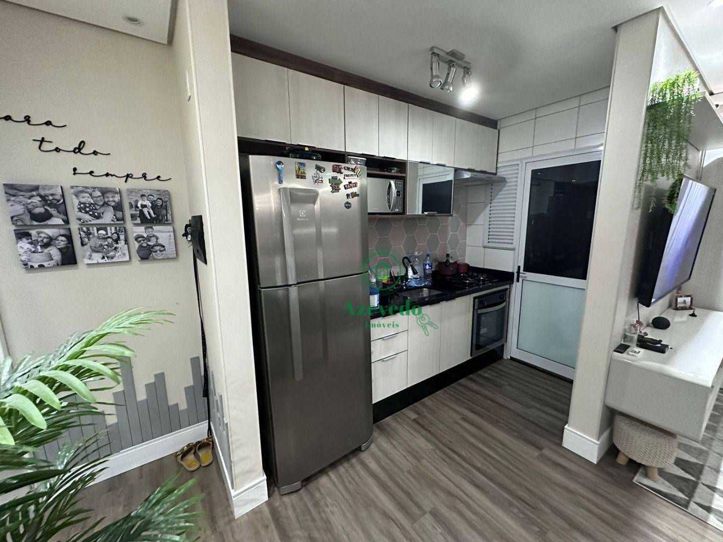 Apartamento à venda com 2 quartos, 98m² - Foto 1