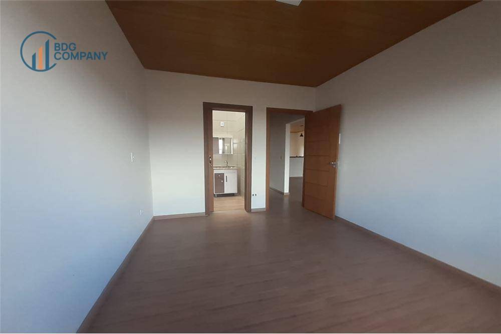 Casa à venda com 3 quartos, 130m² - Foto 12