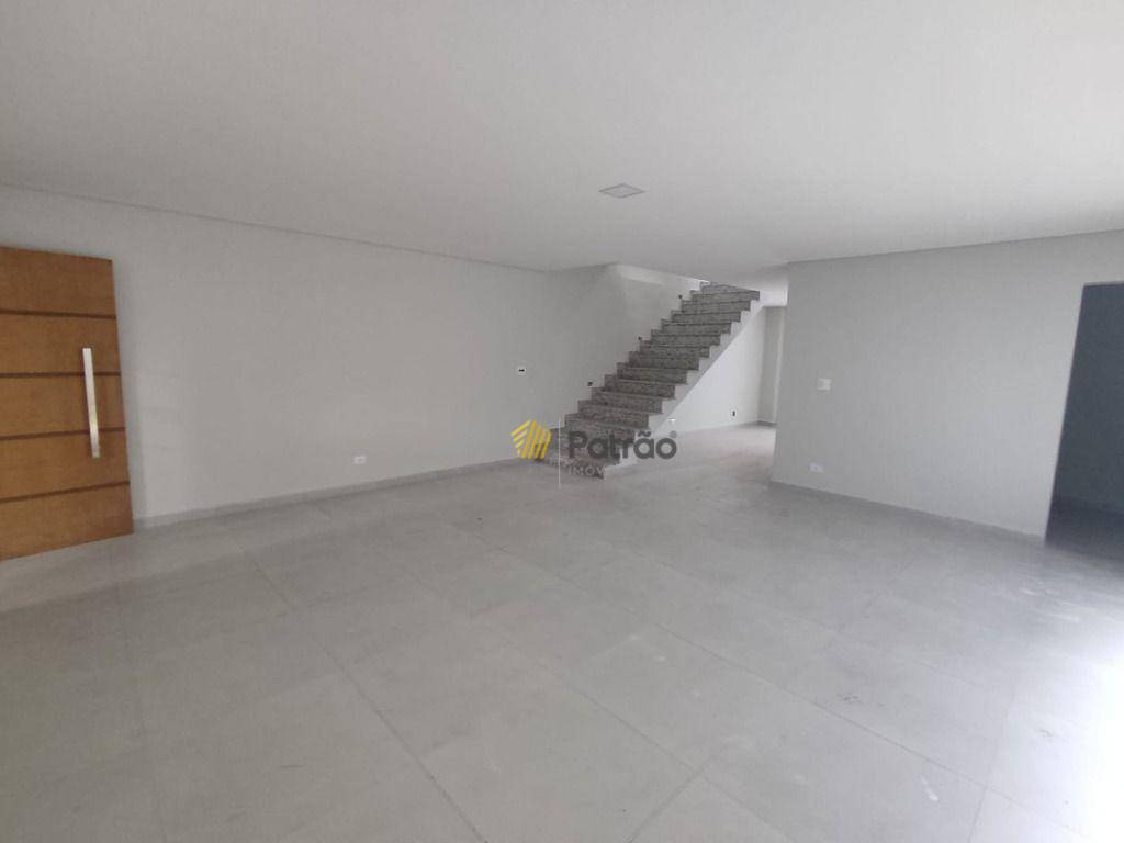 Sobrado à venda com 3 quartos, 200m² - Foto 30