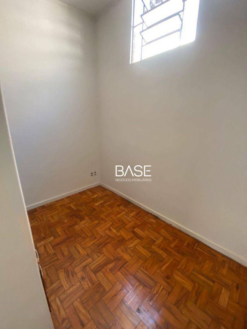 Casa à venda com 3 quartos, 64m² - Foto 11