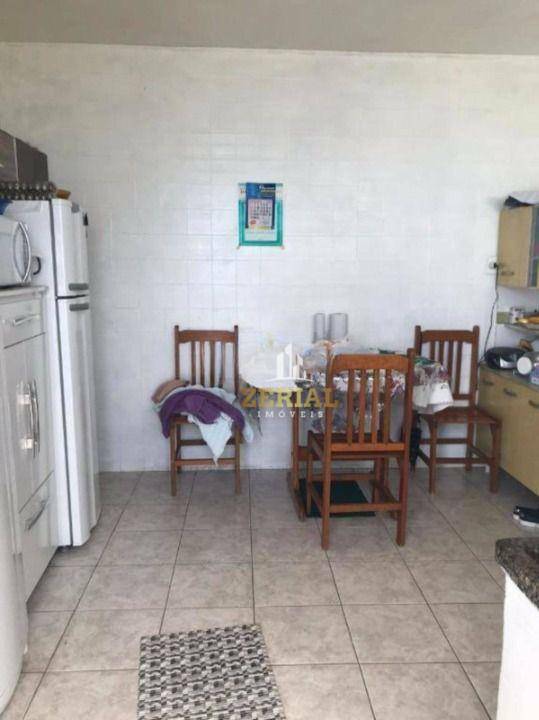 Sobrado à venda com 3 quartos, 200m² - Foto 5