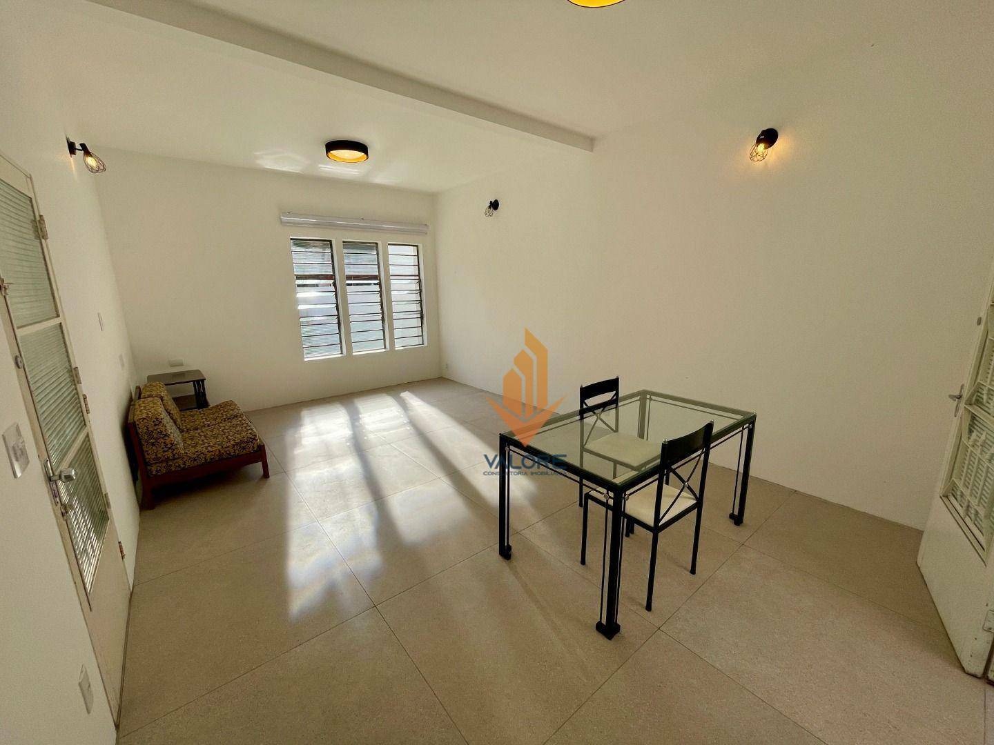 Casa à venda com 3 quartos, 113m² - Foto 6