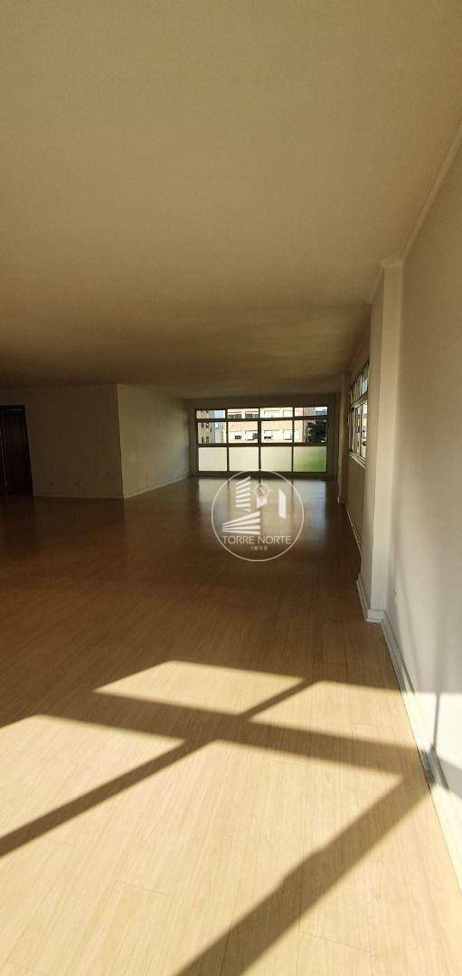 Apartamento à venda com 3 quartos, 256m² - Foto 8