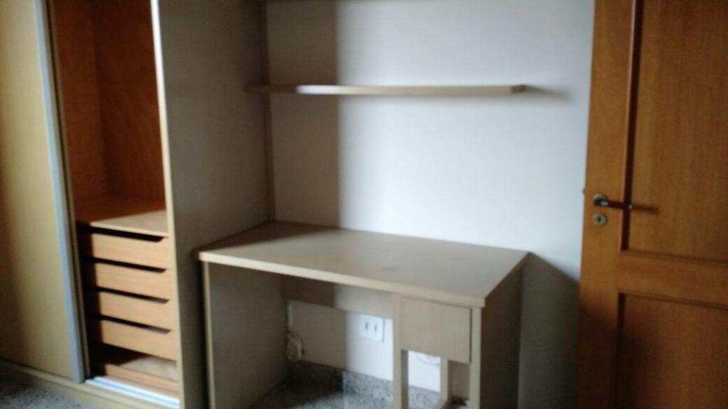 Apartamento à venda com 3 quartos, 130m² - Foto 3